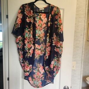 Embrace Floral Kimono Cardigan Size S Euc